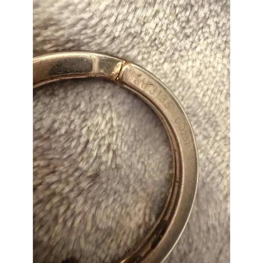 Louis Vuitton attachment date do